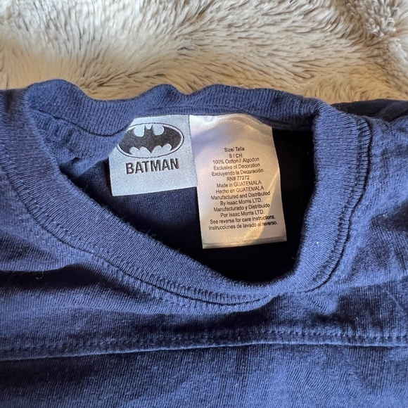 Batman T-Shirt in Blue - Kids Size Small (7) - Bundle Discount - Picture 3 of 3
